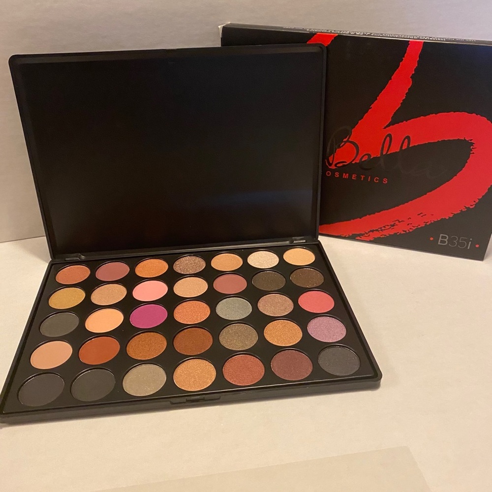 BeBella eyeshadow pallete